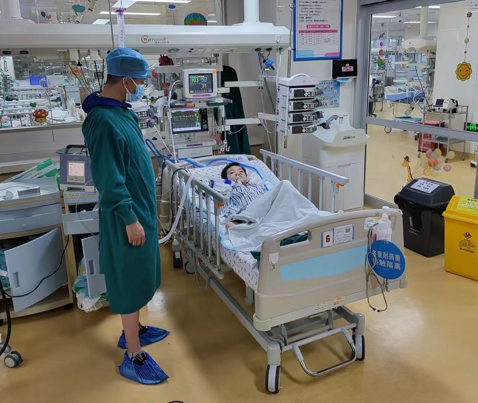 鸡东县跨省救护车出租公司